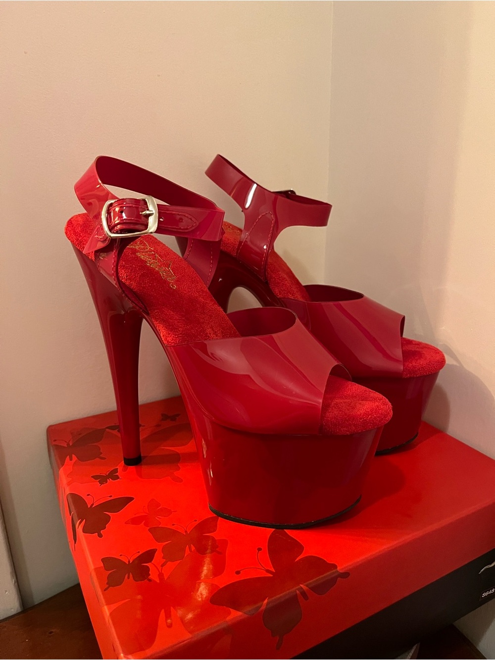 Pleasers Adore-708N Red Jelly 7 Inch Platform Heels Size 7